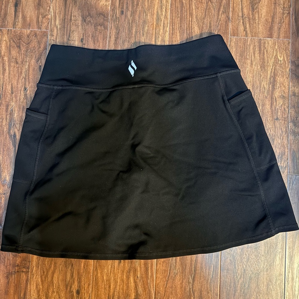 🚨BLACK SKETCHERS SKORT WITH POCKETS AWESOMENESS!!!! 🤗🩷🎉🎉🎉🎉🤩